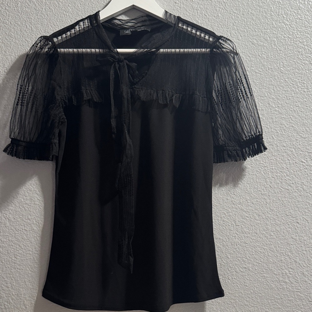 Sweet Wanderer Black Sheer Sleeve Blouse